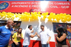 Leia mais sobre o artigo Governador Wilson Lima inaugura unidade do GCIP em Apuí e reforça combate a incêndios no sul do Amazonas