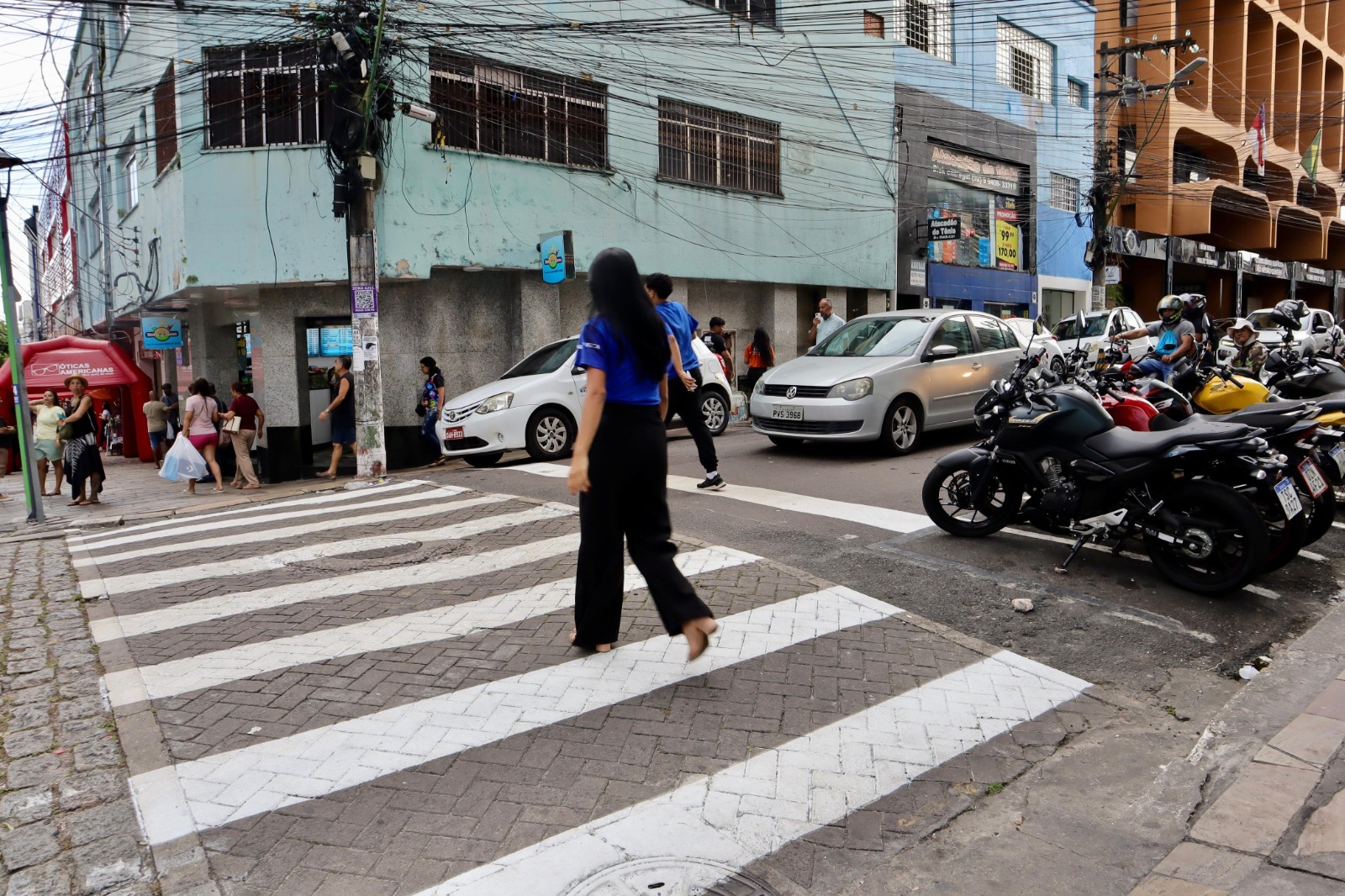 No momento, você está visualizando Centro de Manaus recebe nova sinalização e organização do trânsito por meio do ‘Mutirão no Bairro’ da prefeitura