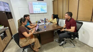 Prefeitura de Manaus compartilha práticas e ferramentas de gestão de saúde com equipe de servidores de Maués