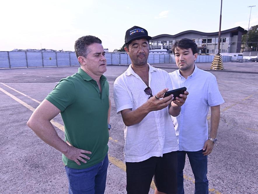 No momento, você está visualizando Prefeito David Almeida acompanha avanços da montagem do palco Malcher do #SouManaus