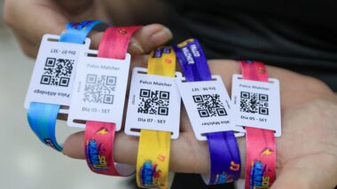 Justiça determina retirada imediata do ar de sites que faziam a venda fraudulenta de pulseiras