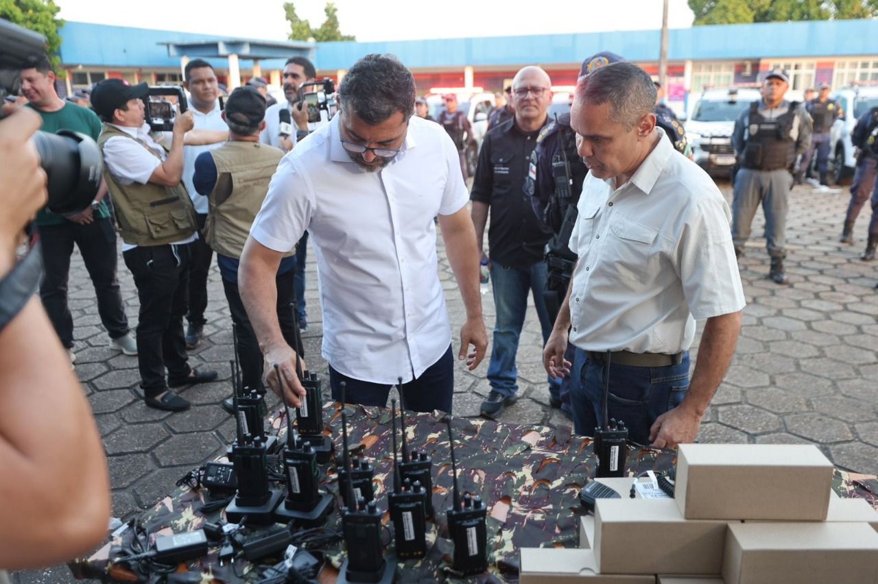 No momento, você está visualizando Governador Wilson Lima entrega novas viaturas para a Polícia Militar e implanta sistema 190 durante lançamento de operação de segurança para Festival de Cirandas 2025 em Manacapuru