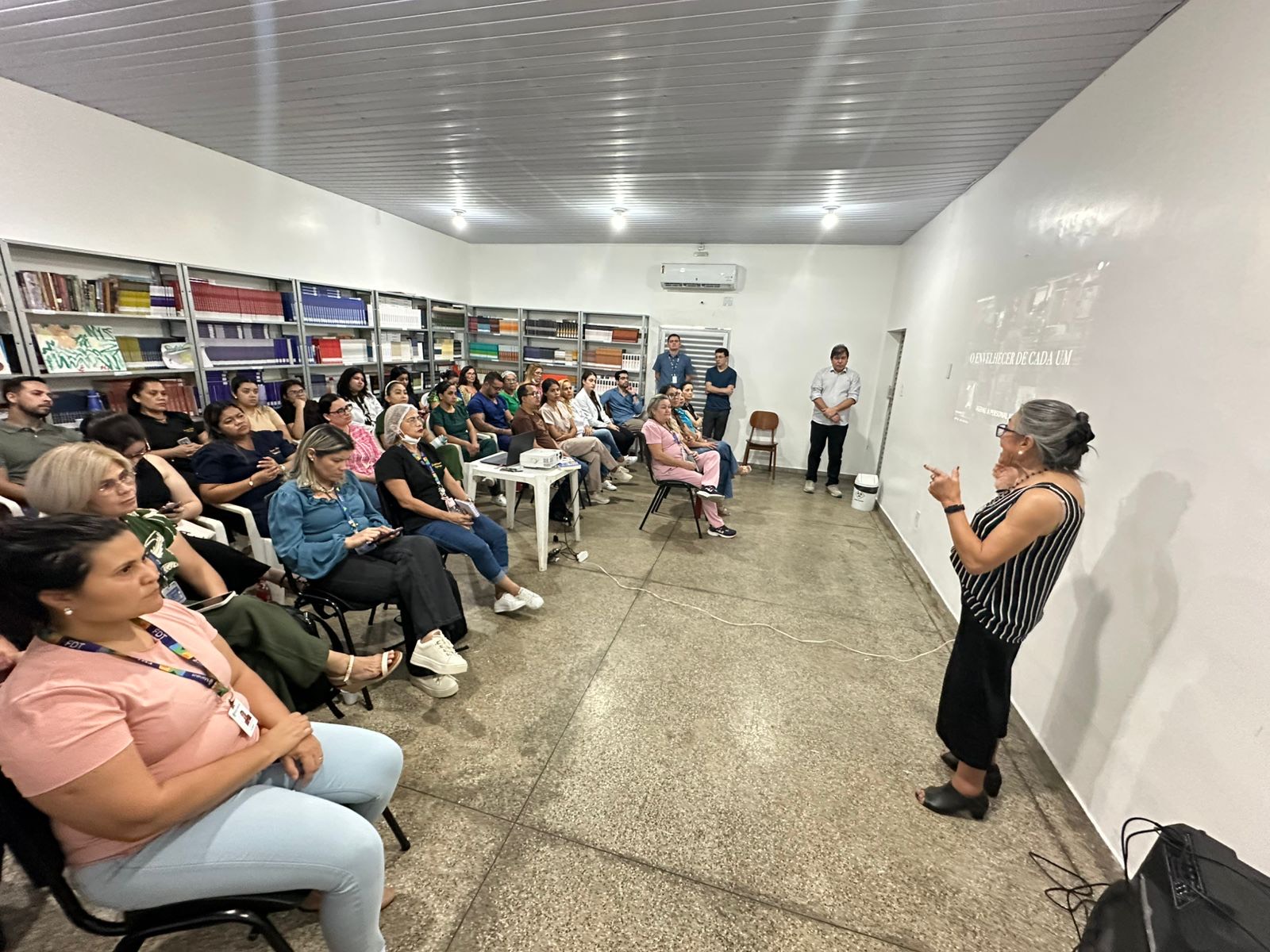 No momento, você está visualizando Prefeitura de Manaus promove roda de conversa sobre atenção centrada na pessoa idosa
