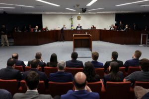 Leia mais sobre o artigo STF retoma julgamento por tentativa de golpe e terá sustentação de defesa de Bolsonaro