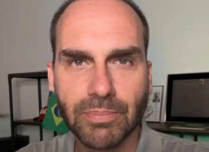 Leia mais sobre o artigo Presidente do PL sinaliza Eduardo Bolsonaro como candidato ao Planalto em 2026: “Vamos apoiar”