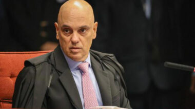 Alvo de sanções dos EUA, juiz ligado ao gabinete de Moraes deixa o STF