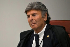 Leia mais sobre o artigo STF não deveria ser responsável pelo julgamento da trama golpista, diz Fux