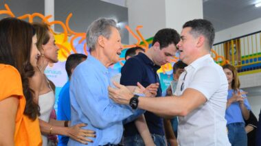 Prefeito David Almeida entrega nova escola na zona rural de Manaus e reforça compromisso com a educação