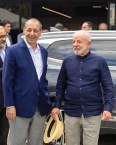 Leia mais sobre o artigo Lula cumpre agenda em Manaus e reafirma soberania do Brasil contra intervenção estrangeira