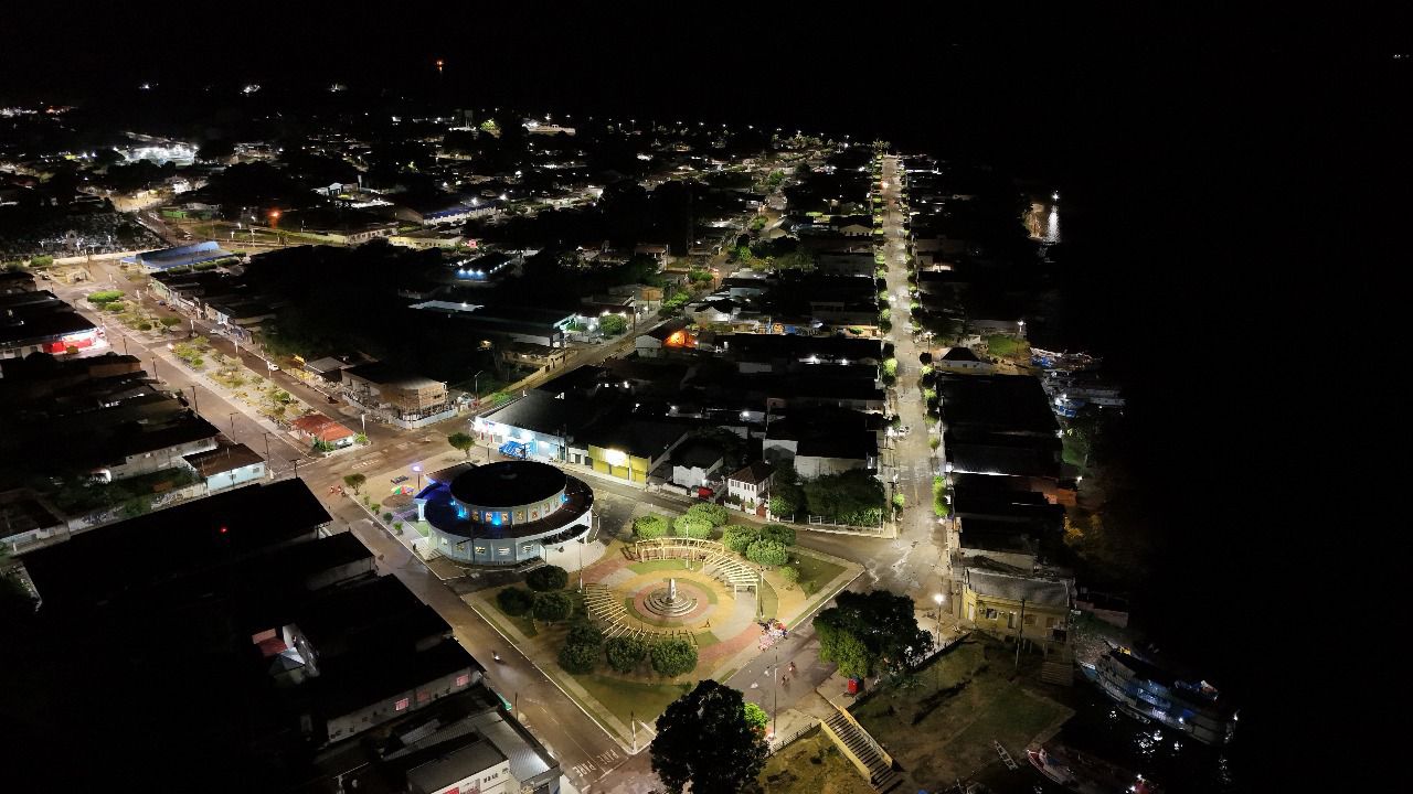 No momento, você está visualizando Governo do Amazonas implanta mais de 2,9 mil pontos de iluminação de LED em Maués
