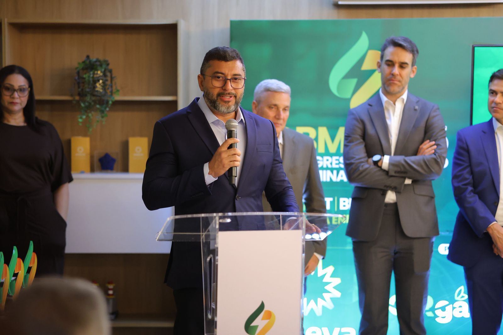 No momento, você está visualizando Amazonas recebe prêmio nacional e governador Wilson Lima destaca potencial estratégico do gás natural