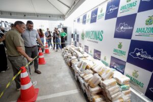 Leia mais sobre o artigo Governo do Amazonas faz apreensão de 1 tonelada de maconha na capital