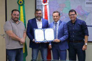 Leia mais sobre o artigo Governador Wilson Lima assina ordem de serviço para recuperação viária em Boca do Acre