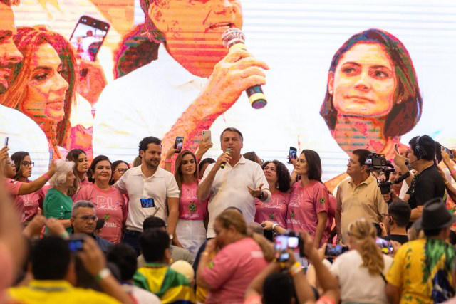 No momento, você está visualizando Michelle Bolsonaro: candidata a presidente