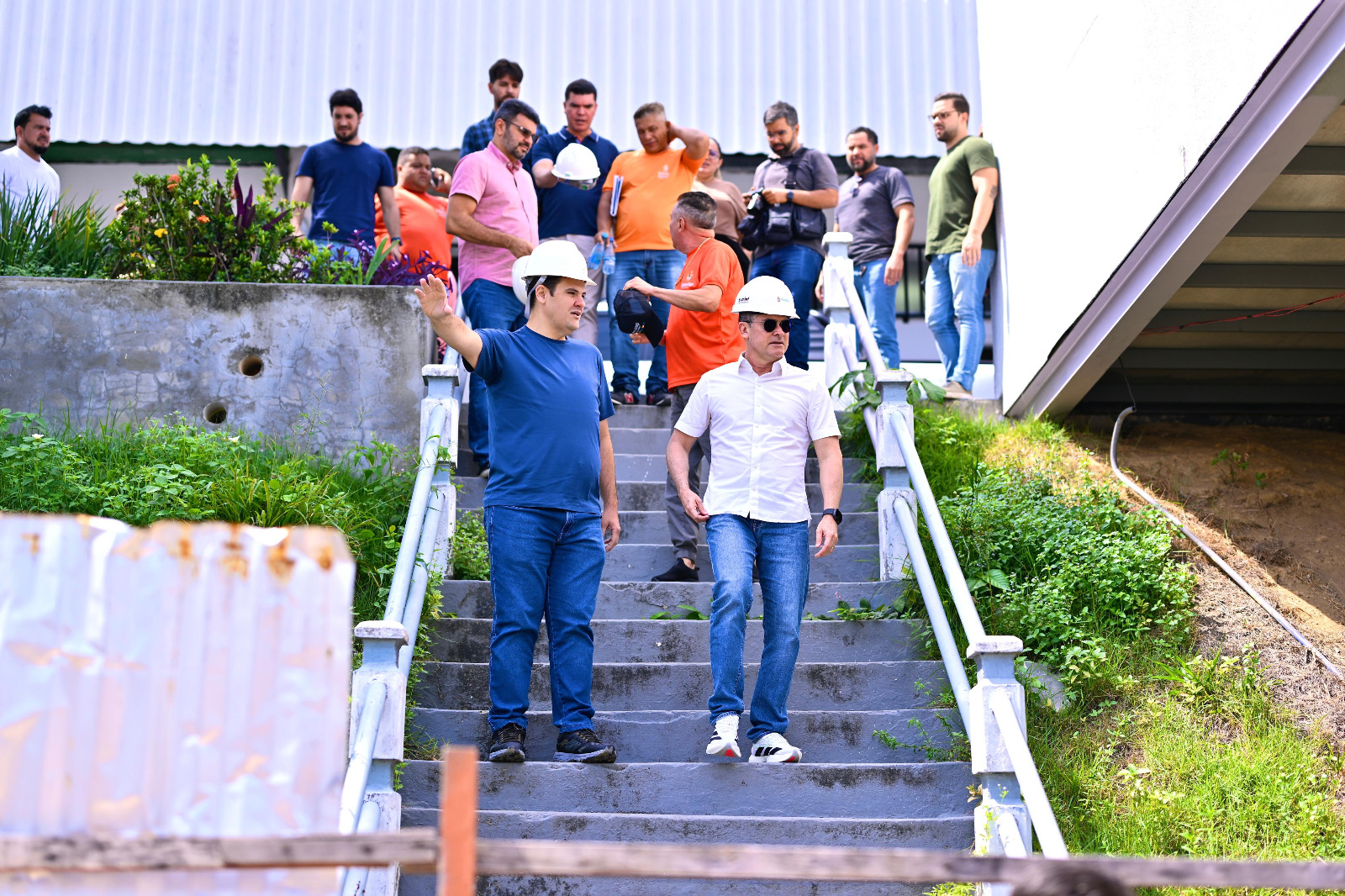No momento, você está visualizando Prefeito David Almeida alinha forças de infraestrutura e limpeza pública para operação intensiva diante da chegada das chuvas mais intensas