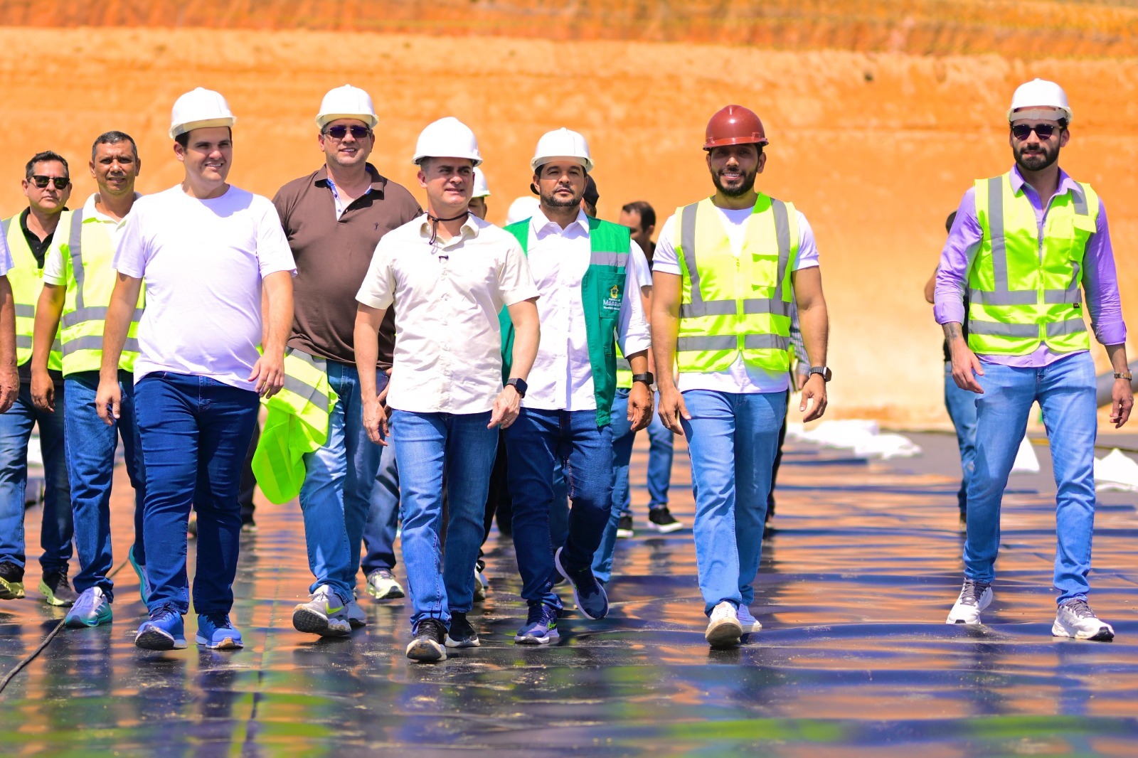 No momento, você está visualizando Prefeito David Almeida apresenta obras do primeiro aterro sanitário do Amazonas e destaca avanço do Plano Municipal de Resíduos Sólidos