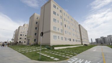 Governador Wilson Lima entrega apartamentos para 48 famílias beneficiadas pelo Subsídio Entrada do Meu Lar