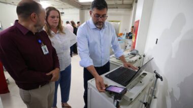 Governador Wilson Lima vistoria equipamentos e obras no Complexo Hospitalar Sul