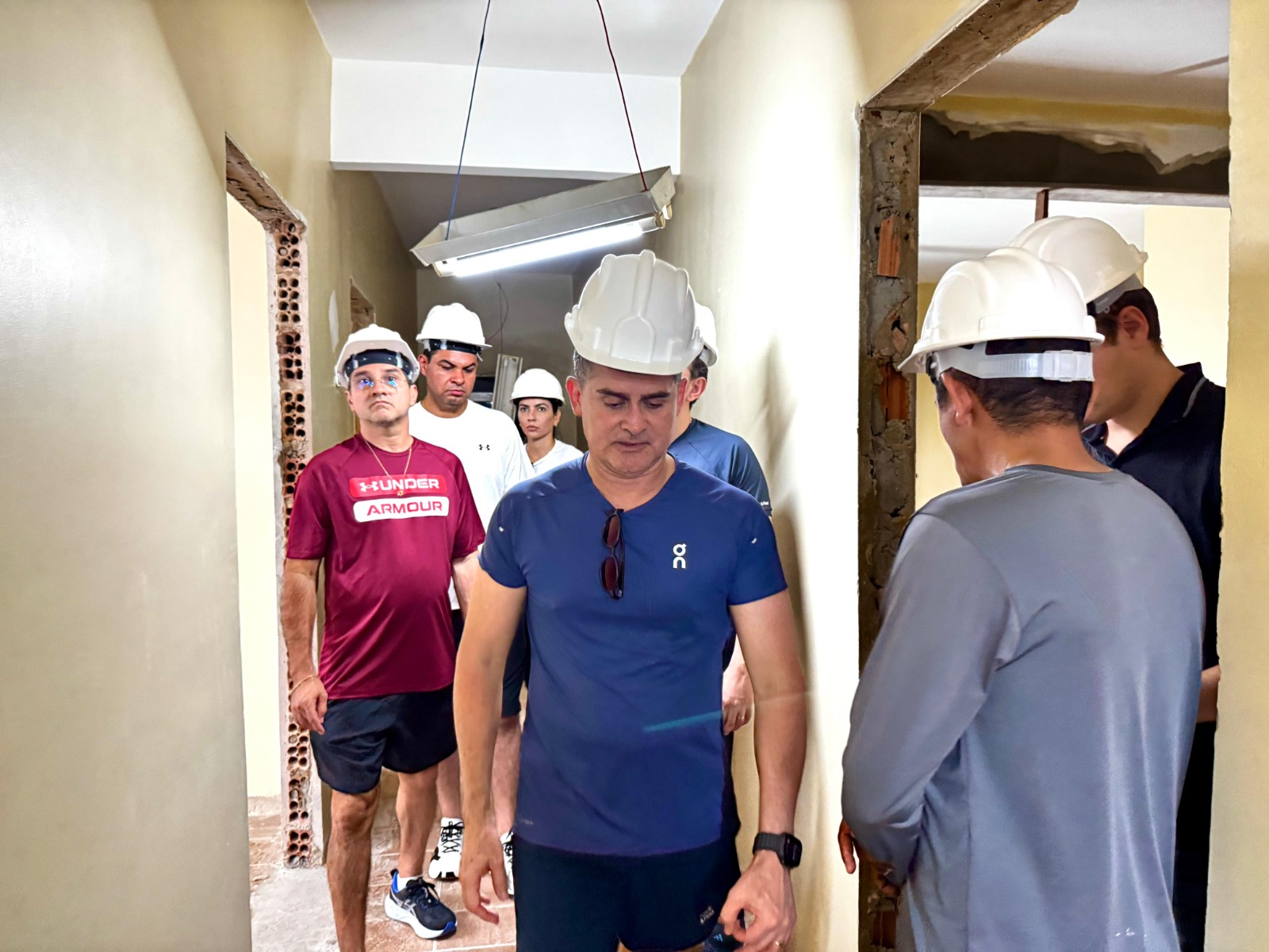 No momento, você está visualizando Prefeito David Almeida vistoria obras do Centro Pop, Casa de Passagem e Cras do Mutirão em Manaus