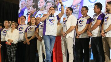 Prefeito David Almeida encerra ‘Viradão Saeb 2025’ com mais de 7 mil estudantes e destaca melhor resultado da história da educação de Manaus