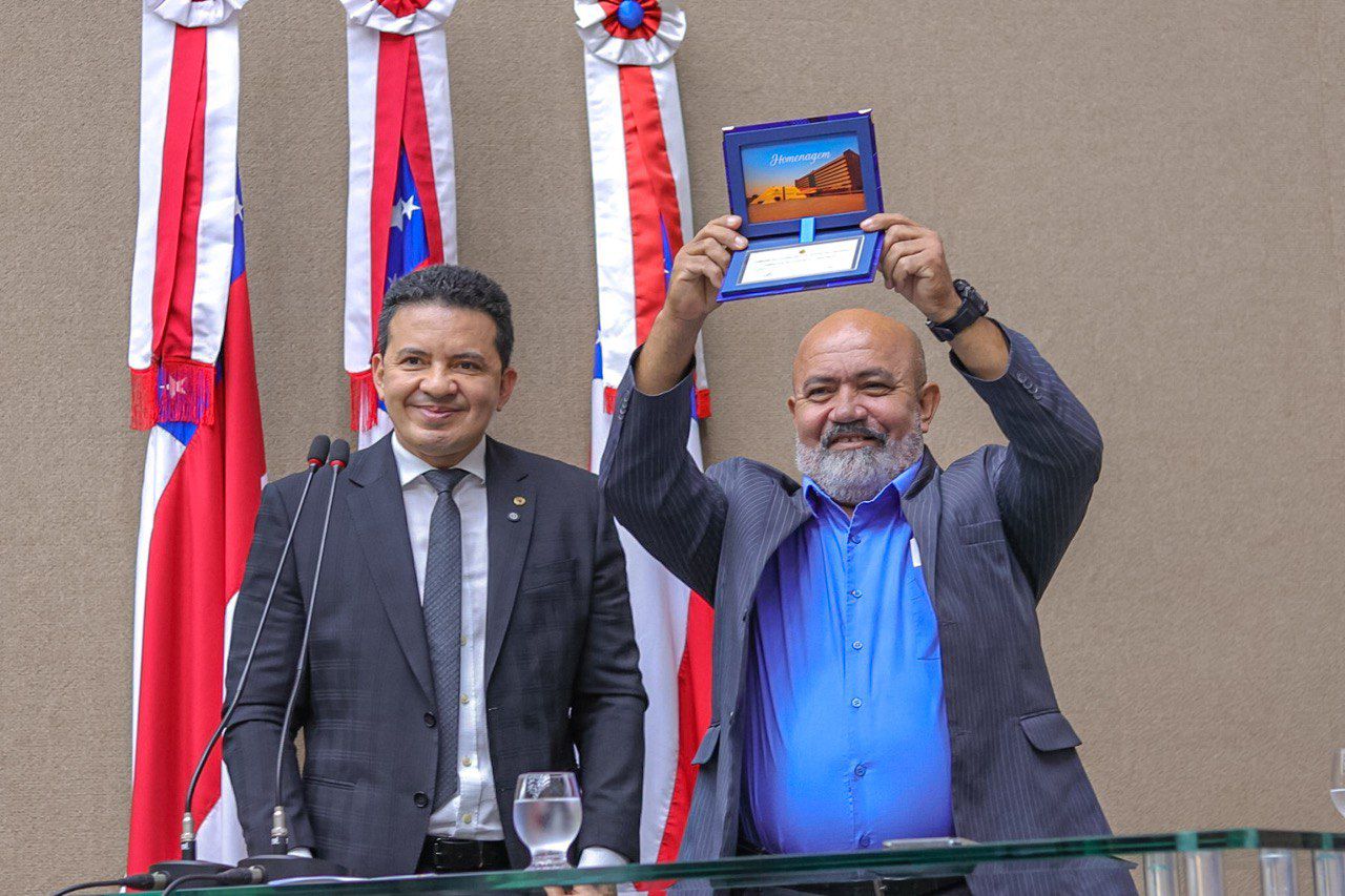 No momento, você está visualizando Deputado Péricles celebra conquista da equipe amazonense de karatê em etapa do Campeonato Brasileiro 2025