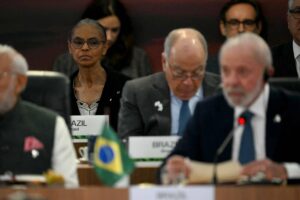 Leia mais sobre o artigo Brasil chega à COP30 planejando ser menos jogador e mais juiz em mundo conturbado