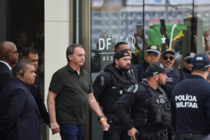 Leia mais sobre o artigo Após STF negar recurso, veja o que falta para possível prisão de Bolsonaro
