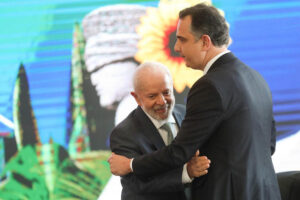 Leia mais sobre o artigo Lula confirma a Pacheco que vai indicar Messias para STF e senador pretende deixar política