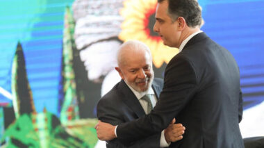 Lula confirma a Pacheco que vai indicar Messias para STF e senador pretende deixar política