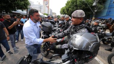 Governador Wilson Lima lança Operação Natal Mais Seguro 2025 com reforço de 500 alunos soldados nas ruas de Manaus