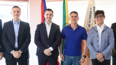 Prefeito David Almeida recebe liderança da Record Nacional e representantes da Igreja Universal para ampliar parcerias em benefício da população de Manaus