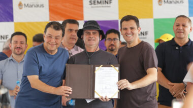 Prefeito David Almeida amplia maior programa de asfaltamento de Manaus e inicia 141 novas ruas na zona Norte, com apoio de emendas federais