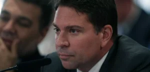 Leia mais sobre o artigo Após Zambelli, Motta se vê obrigado a cassar mandato de Ramagem