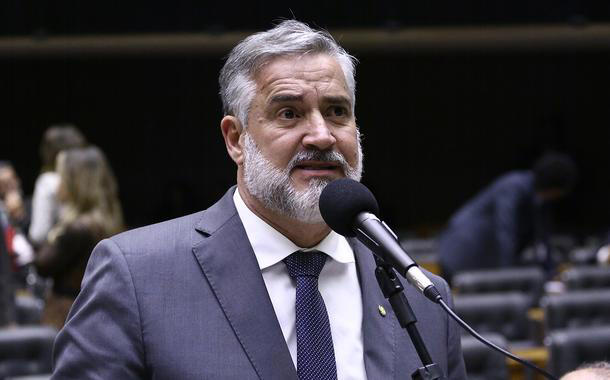 No momento, você está visualizando “Dia triste para o Brasil e para a democracia”, diz Paulo Pimenta