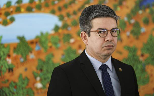 No momento, você está visualizando Randolfe descarta acordo e pede rejeição do PL da dosimetria