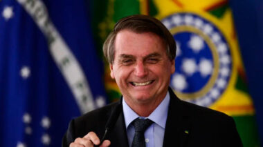 Câmara aprova lei que reduz pena de Jair Bolsonaro