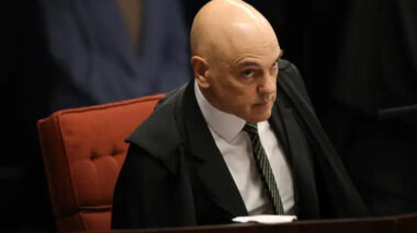 Impeachment de Moraes ganha força após denúncias, até fora da direita