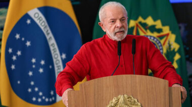 Todos os envolvidos serão investigados, diz Lula sobre fraudes no INSS