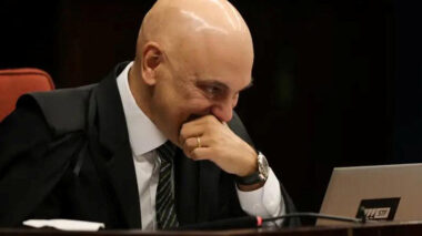 Moraes debocha da “burrice” de general do Bolsonaro: “É mais uma…”