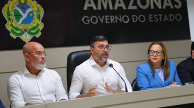 Governador Wilson Lima anuncia pagamento do Fundeb para 32 mil servidores da rede estadual de Educação