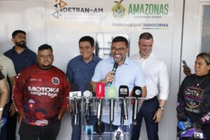 Leia mais sobre o artigo Governador Wilson Lima entrega primeiro Pit Stop do Motociclista Legal em Manaus