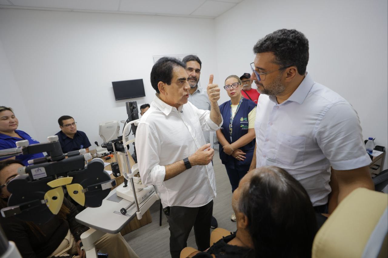 No momento, você está visualizando Governador Wilson Lima vistoria mutirão de cirurgias de catarata do Opera+ Amazonas em Manacapuru