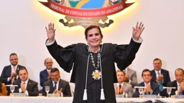 Em posse histórica, Yara Amazônia Lins assume terceiro mandato e consolida trajetória pioneira no TCE-AM