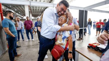 Governador Wilson Lima entrega 2 mil óculos e reforça atendimento oftalmológico no Amazonas