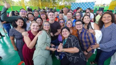 Prefeito David Almeida fortalece valorização dos profissionais da educação e cria ambiente favorável aos avanços pedagógicos em Manaus