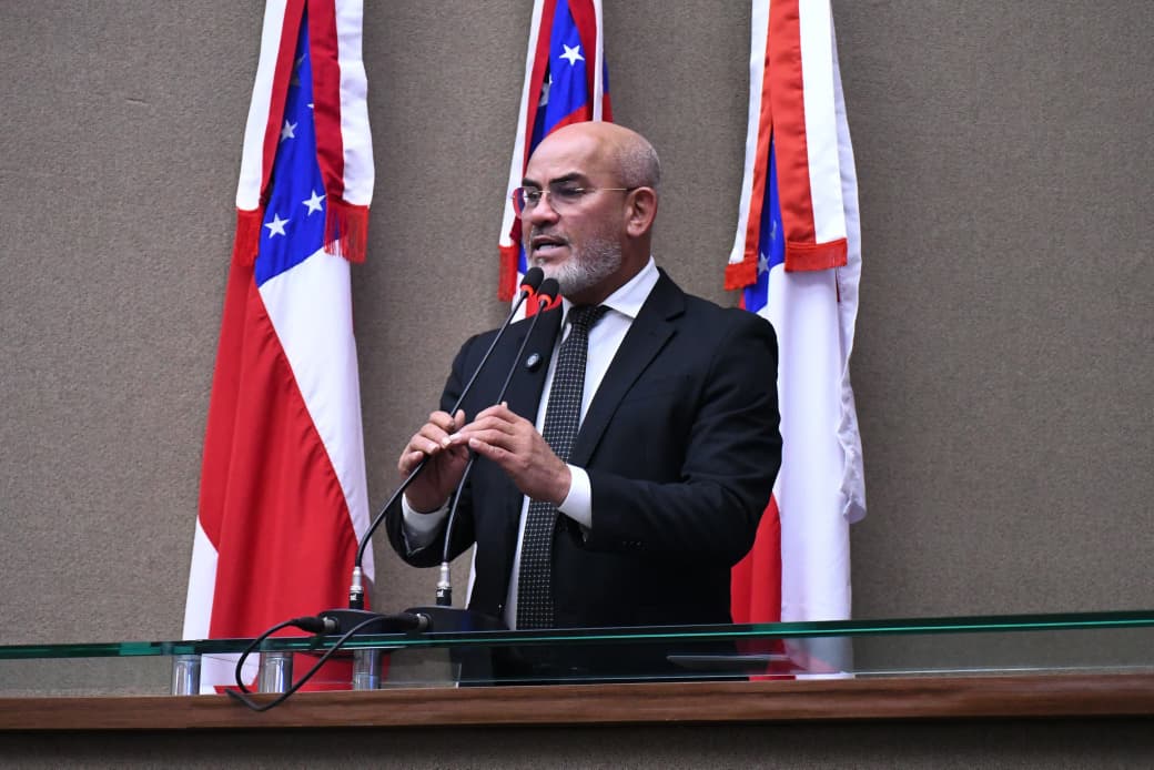 No momento, você está visualizando Cabo Maciel amplia apoio à pesca com emendas para fortalecer associações e melhorar estrutura produtiva no Amazonas