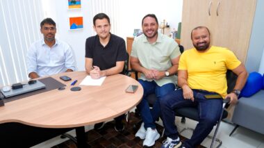 Prefeito em exercício Renato Junior libera R$ 52 milhões para pagamento de bonificação a mais de 17,7 mil professores e trabalhadores da Educação