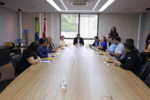 Leia mais sobre o artigo Governador Wilson Lima articula ações integradas para fortalecer a proteção e o bem-estar animal no Amazonas