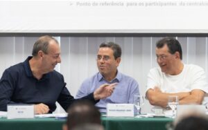 Leia mais sobre o artigo Omar Aziz reforça apoio ao cooperativismo do Amazonas em reunião com dezenas de lideranças do setor