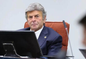 Leia mais sobre o artigo Fux anula arquivamento de queixa-crime contra Lula